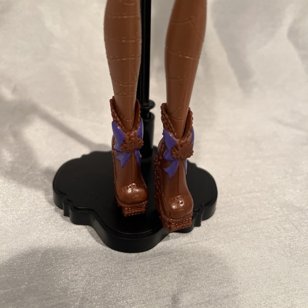 2011- Mattel -‎ Monster High Dance Class Robecca Steam - Picture 4 of 15